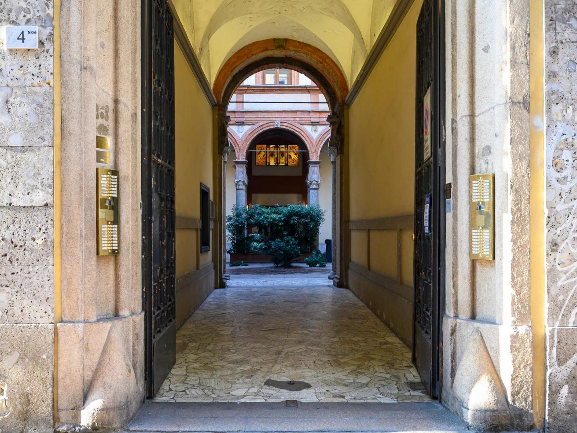 The Rent - Refined One-bedroom In The Historic Center Apartment Mailand