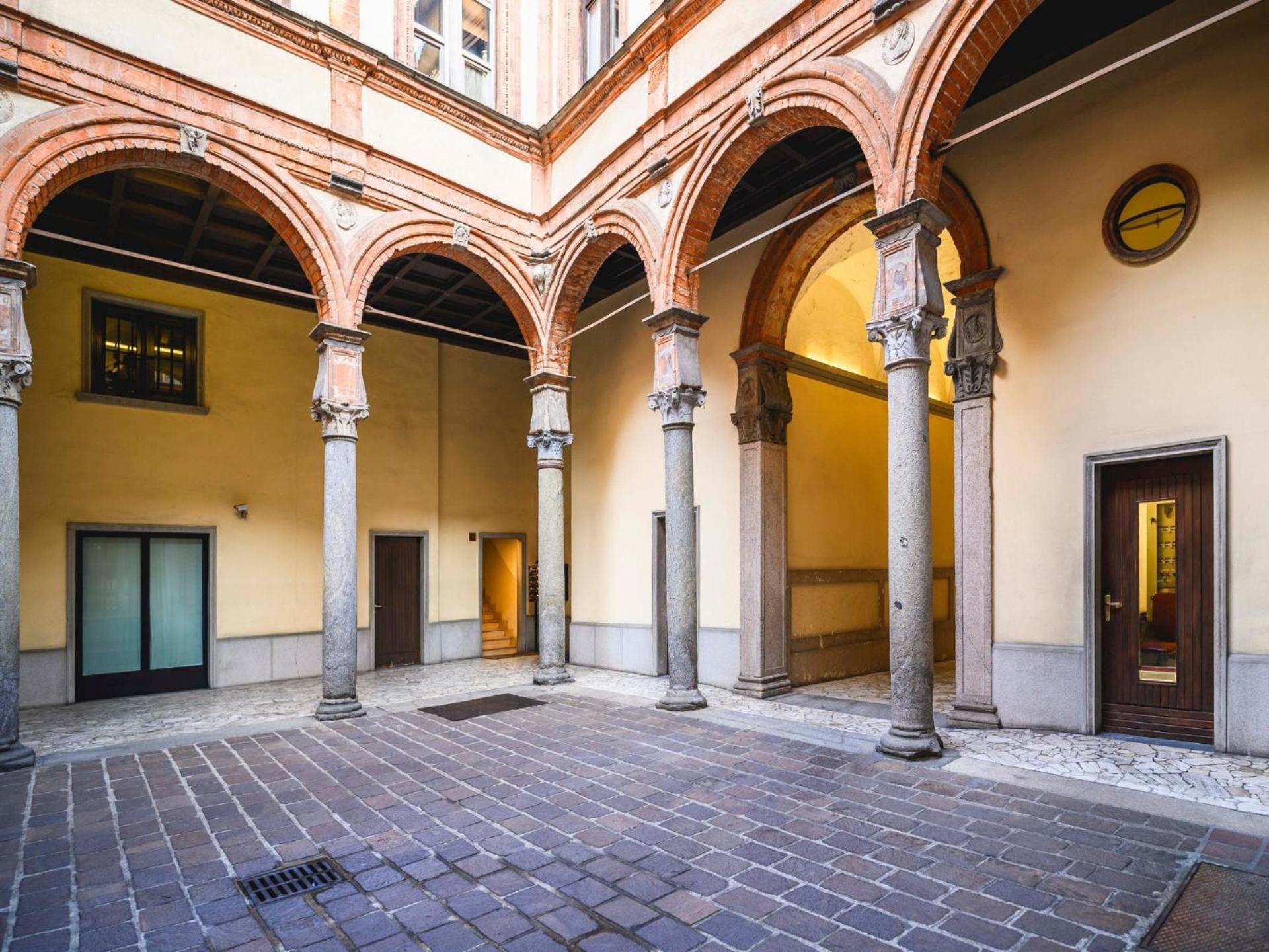The Rent - Refined One-bedroom In The Historic Center Apartment Mailand